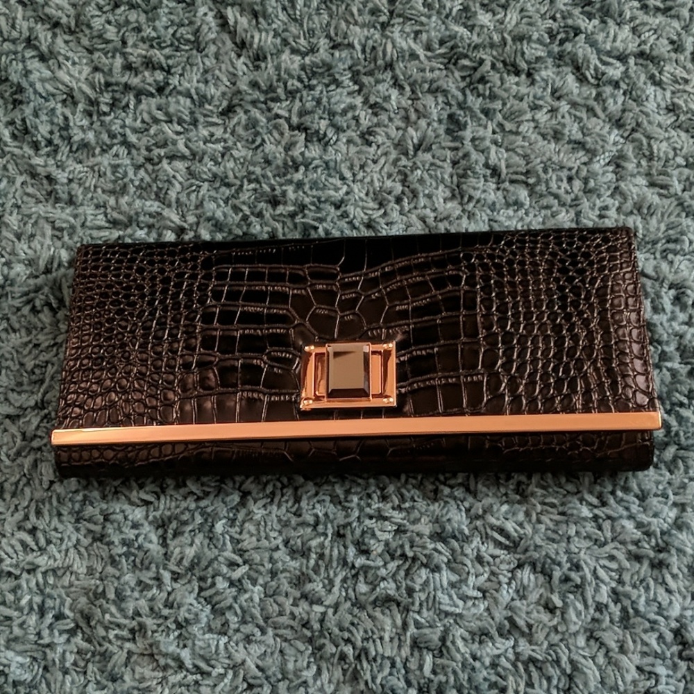 Black purse